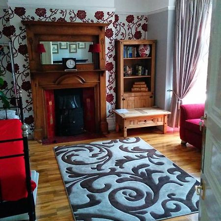 Beautiful Room In Victorian Family Home Ilford Dış mekan fotoğraf
