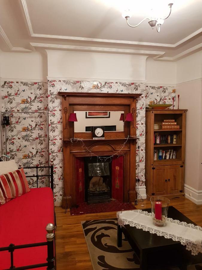 Beautiful Room In Victorian Family Home Ilford Dış mekan fotoğraf